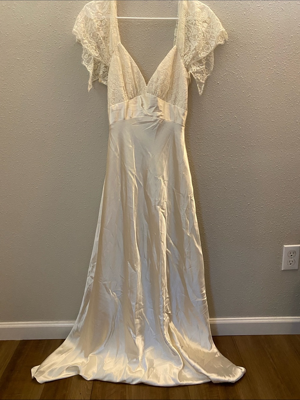 Jessica McClintock Ivory Lace-Trim Satin Wedding Gown